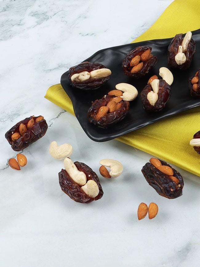 Opulent Medjool Dates Duo: Kashmiri Mamra Almonds & Cashew Nuts Filled - Hamiast's Exquisite Combo - Hamiast