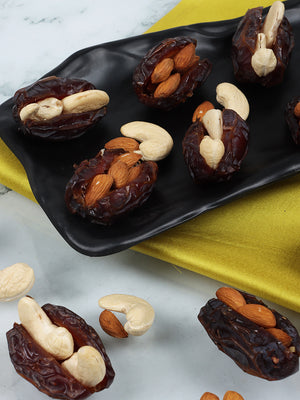 Opulent Medjool Dates Duo: Kashmiri Mamra Almonds & Cashew Nuts Filled - Hamiast's Exquisite Combo