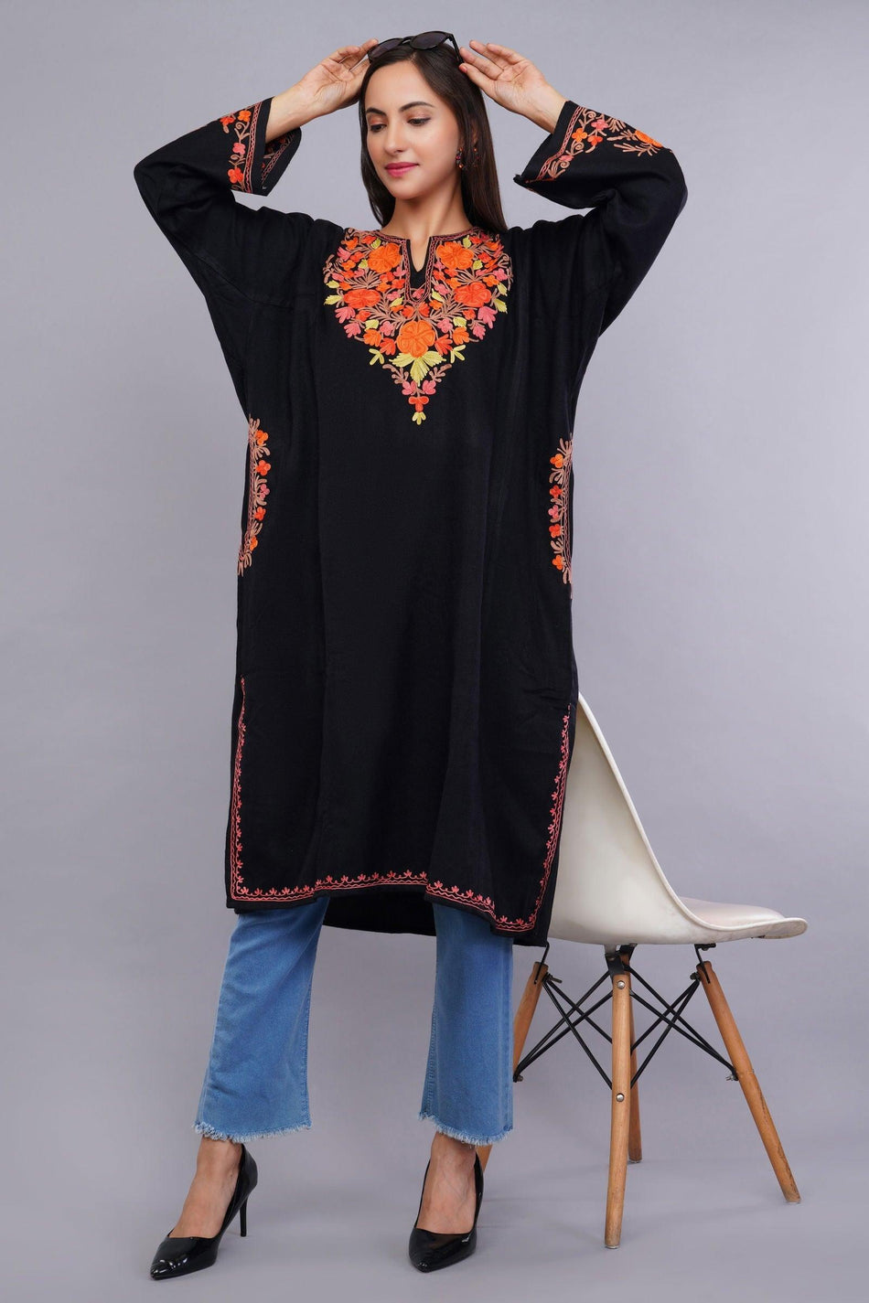 Black Poshkaar Design Aari Embroidered Pheran - Kashmiri Pheran