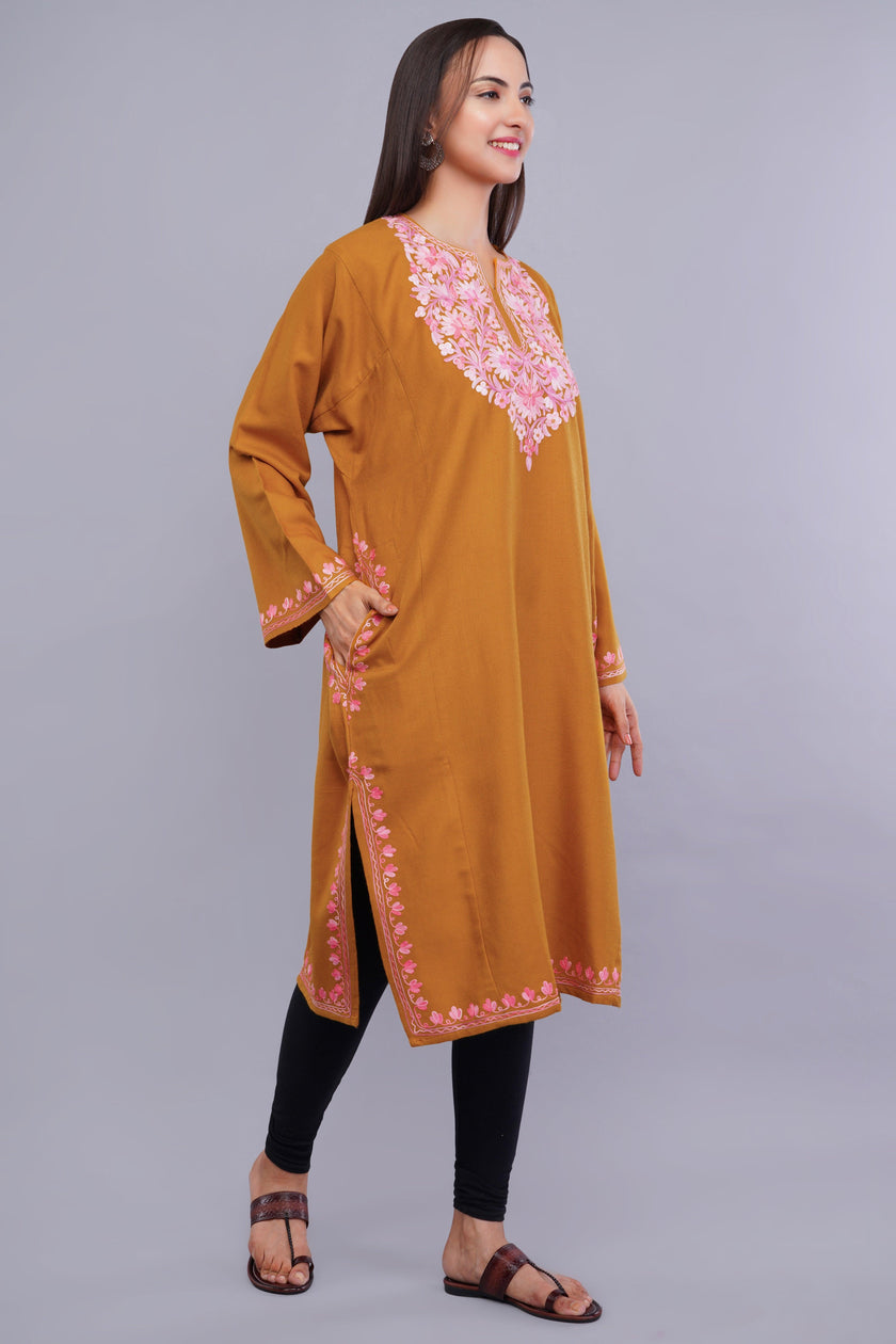 Saffron Blaze Kashmiri Pheran with Light Pink Aari Embroidery