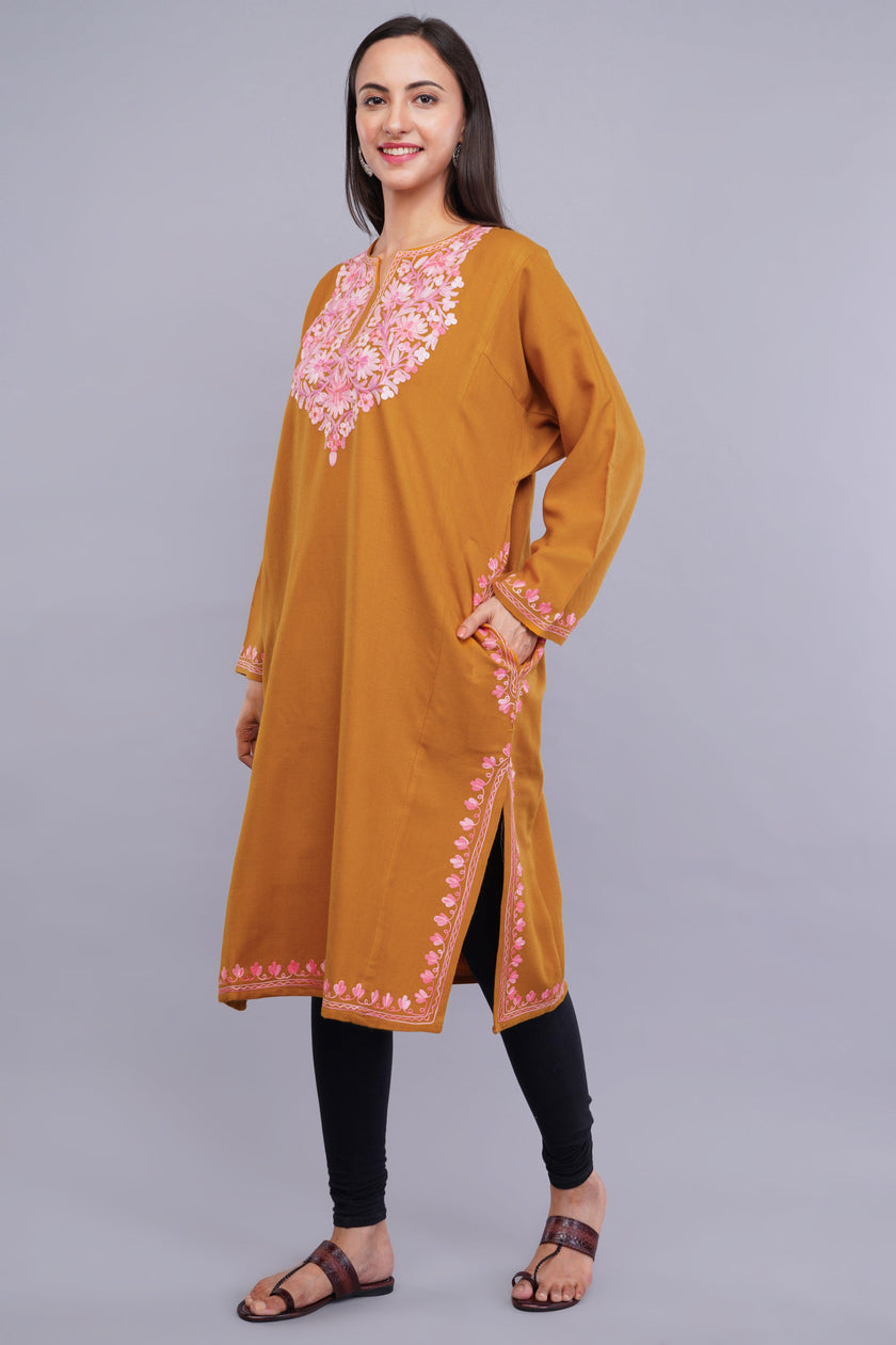 Saffron Blaze Kashmiri Pheran with Light Pink Aari Embroidery