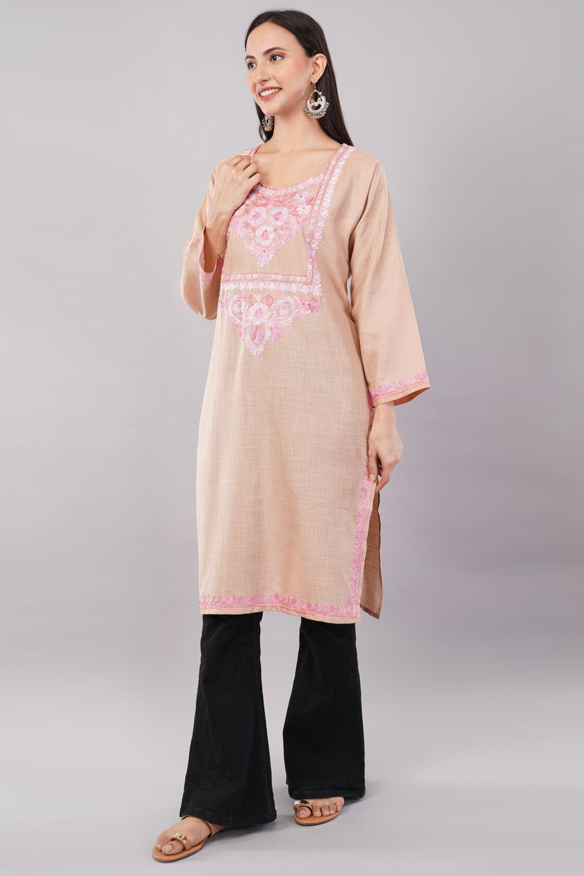 Rosé Aari on Sandstone Kashmiri Kurta