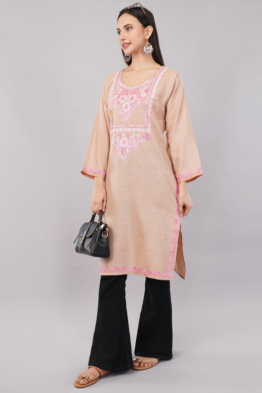 Rosé Aari on Sandstone Kashmiri Kurta