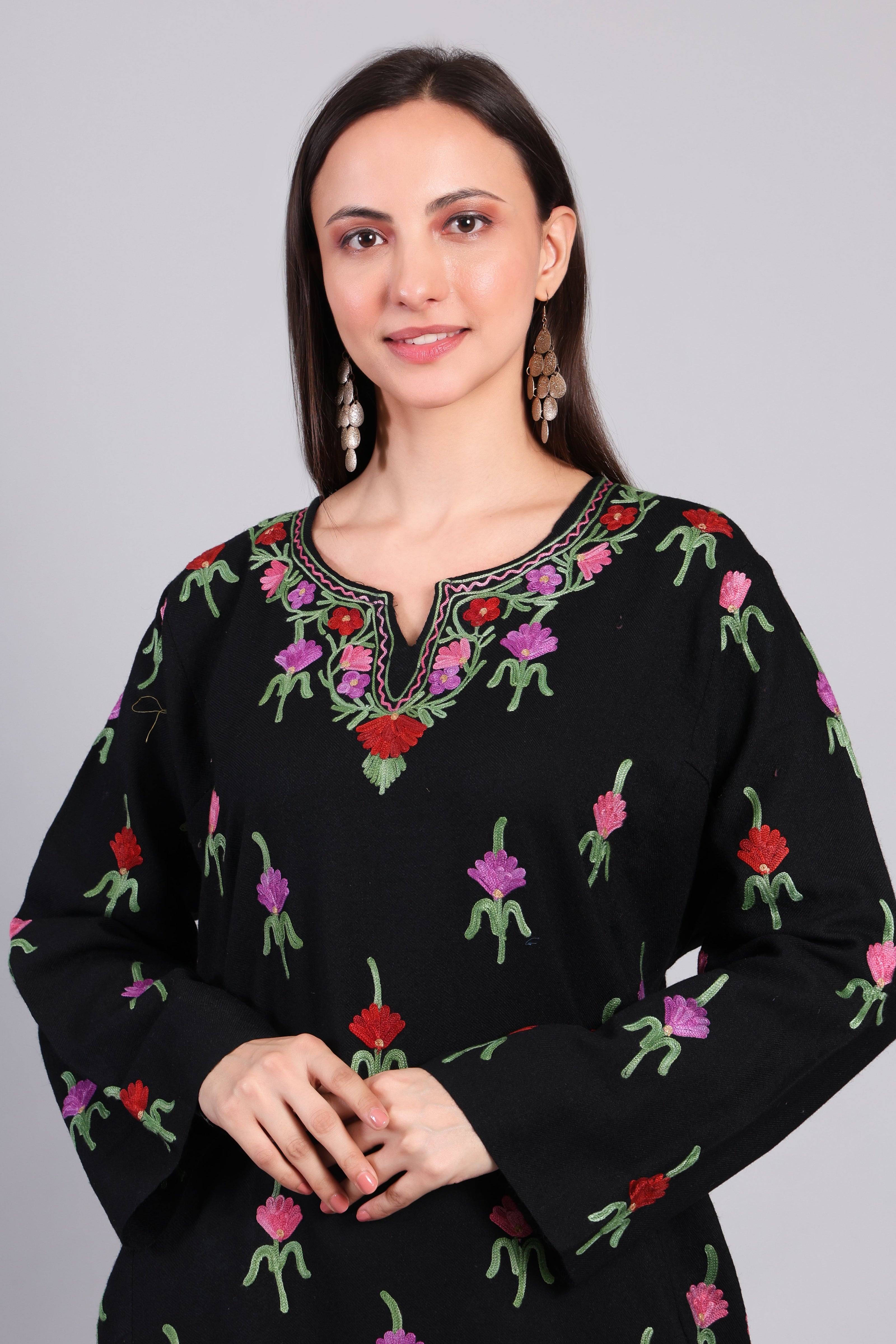 Gultar-e-Bahar — Black Pheran with Multicolor Floral Aari Kashmiri Embroidery-Zoomed