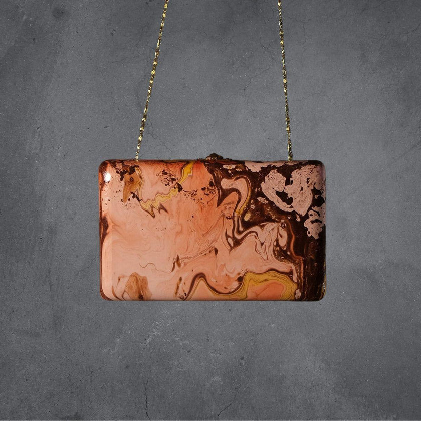 Naar Clutch: A Tribute to Kashmir's Autumn Splendor - Hamiast