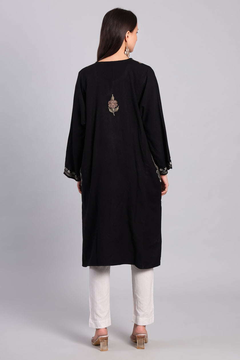 Naqsh-e-Siyah — Black Pheran with Beige and Ivory Aari Kashmiri Embroidery-Back