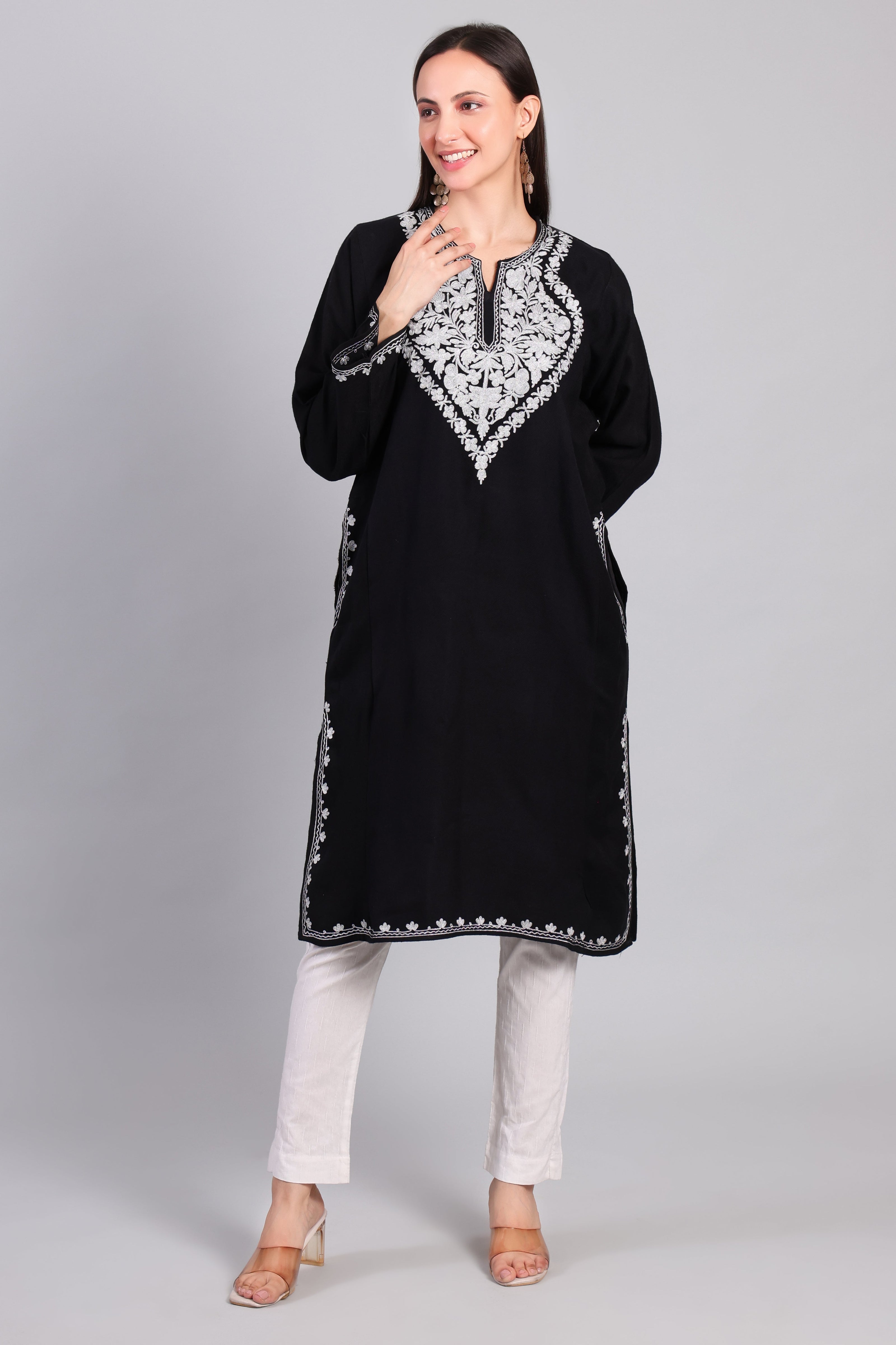 Naqsh-e-Siyah — Black Pheran with Silver Zari Kashmiri Embroidery-Front