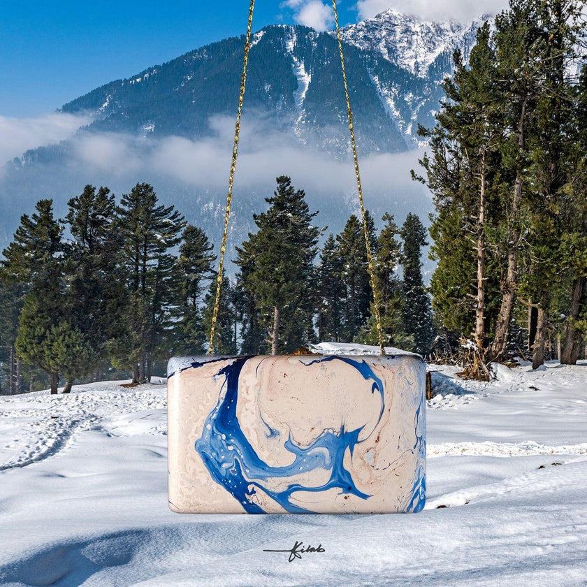 Sheen Clutch: Winter’s Magic in Handcrafted Elegance - Hamiast